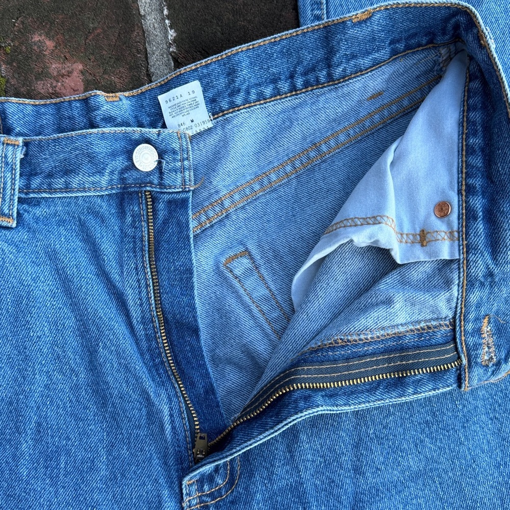 Levis "505" regular fit straight leg blue jeans size 36 X 30 - Picture 4 of 6